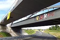 Zi-B31-05-03d.jpg Zi-B31-05-03d.jpg