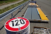 Zi-B31-06-13d.jpg Zi-B31-06-13d.jpg