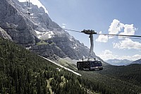 PendelbahnZugspitze.jpg PendelbahnZugspitze.jpg